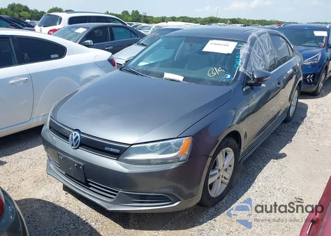 2013 Volkswagen Jetta Hybrid Sel z USA, uszkodzony, nr VIN 3VW637AJ5DM263330